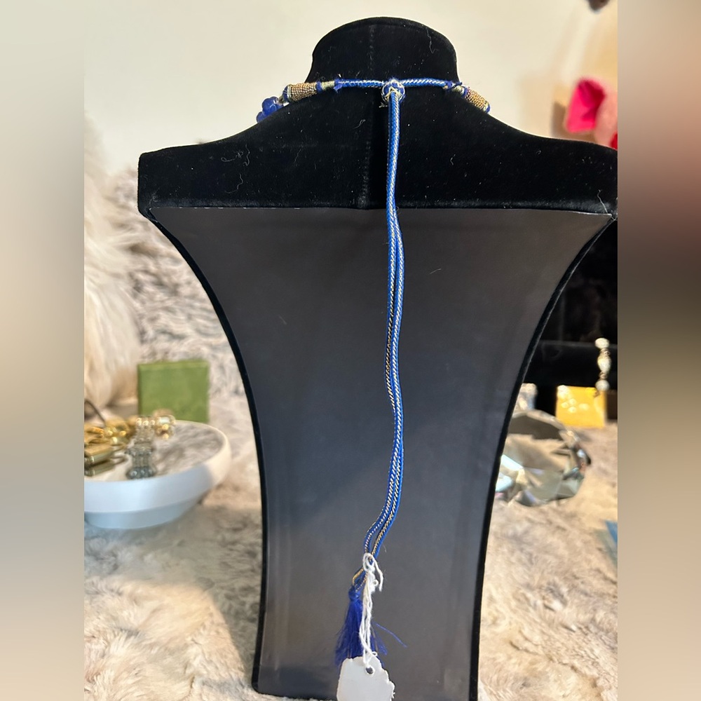 Pumpkin Carved Blue Sapphire Necklace - Earth Mined Sapphire 658 Carats - Picture 3 of 5